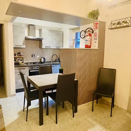 Turistico In Via Zotti Apartment